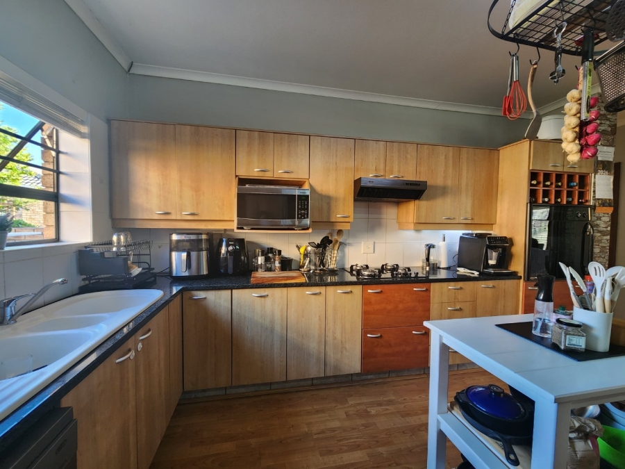 3 Bedroom Property for Sale in Rooi Rivier Rif Western Cape